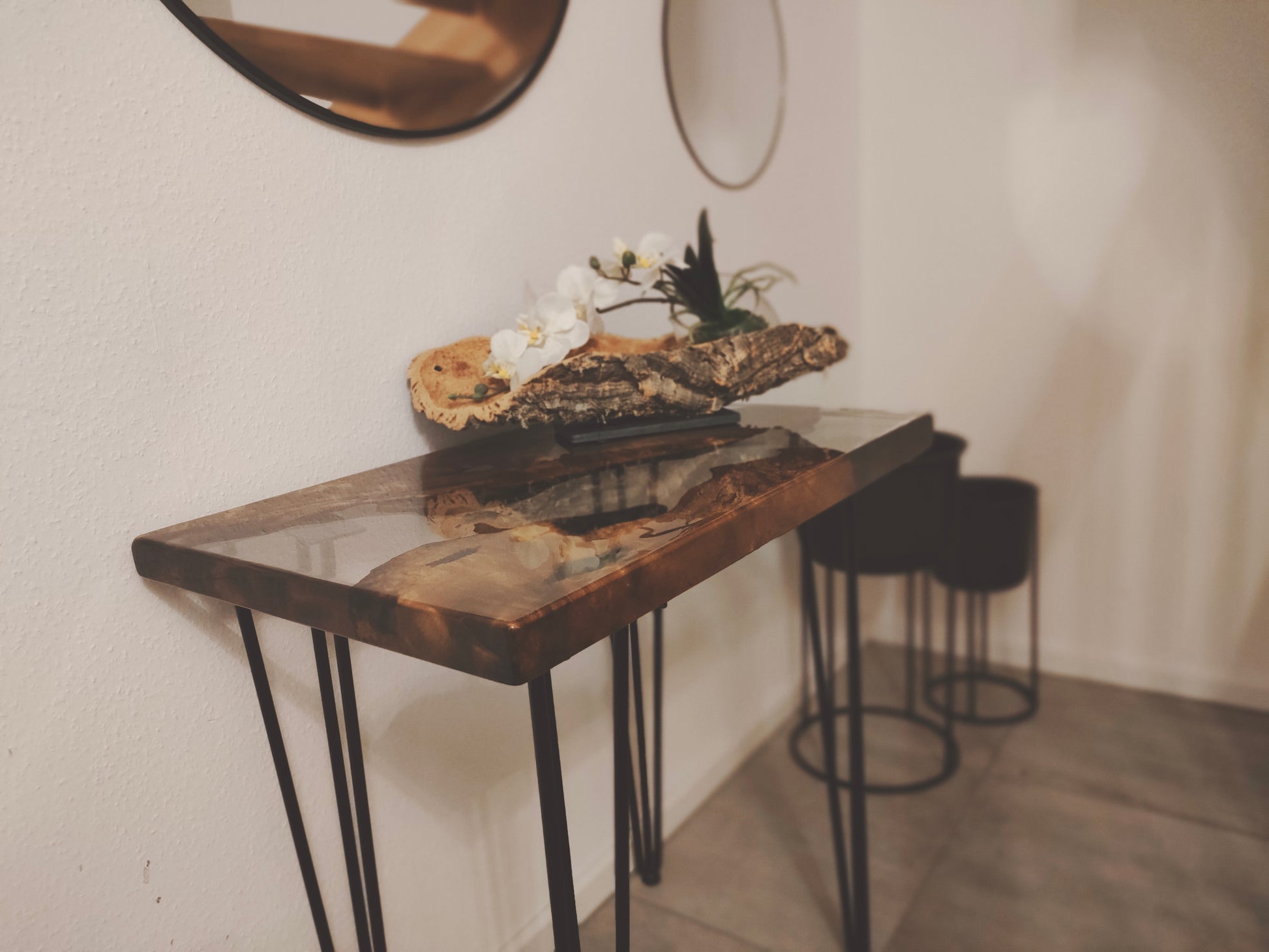 Tischkonsole Flur Massivholz Handarbeit Harztisch