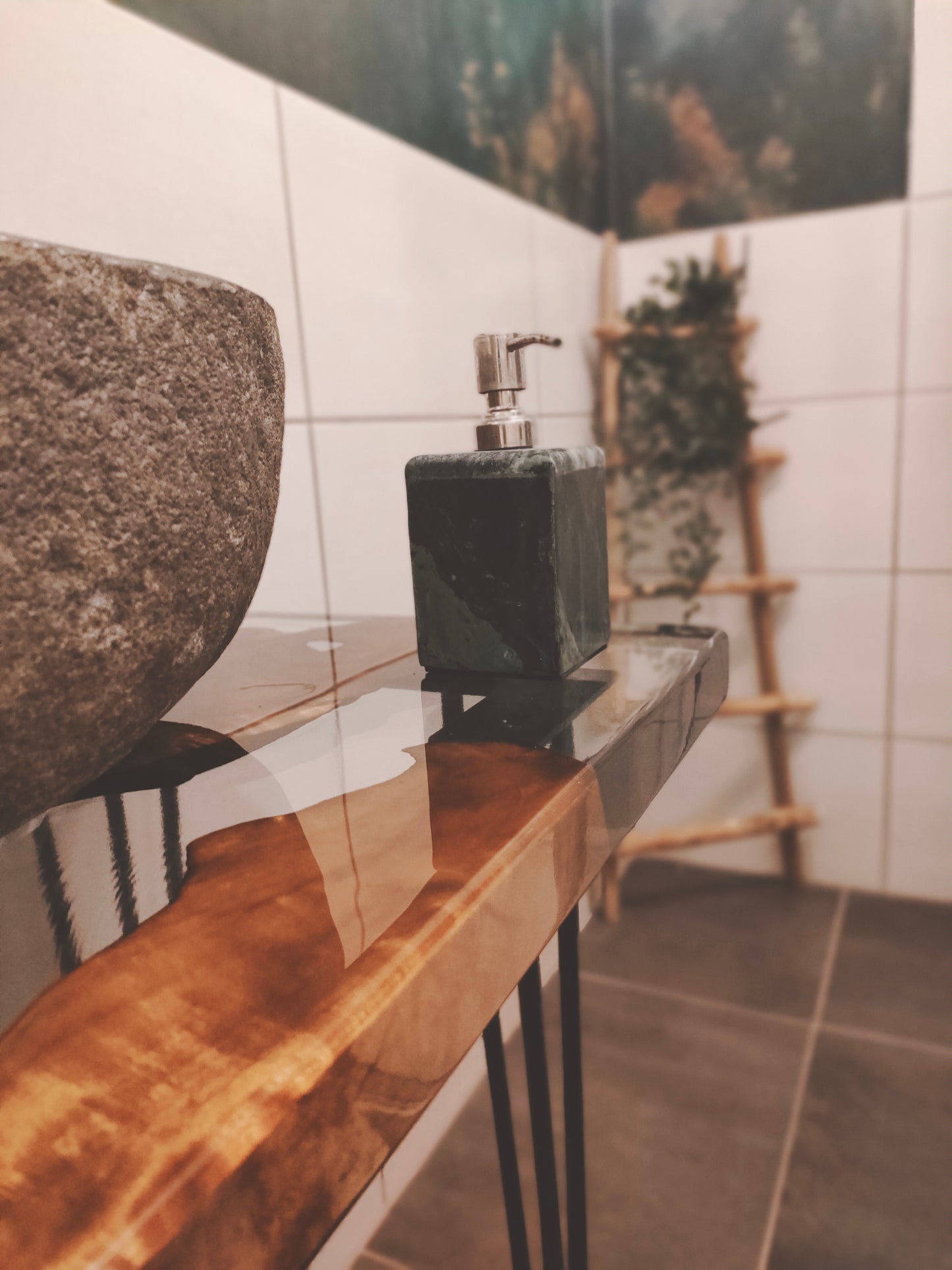 Sonsolentisch Bad, Epoxidharz, Harztisch, Handarbeit, Massivholz
